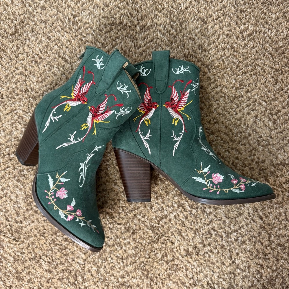 Penny Loves Kenny Green Embroidered Ankle Booties